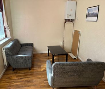 2 Bed Flat, Brookfield Road, M8 - Photo 5