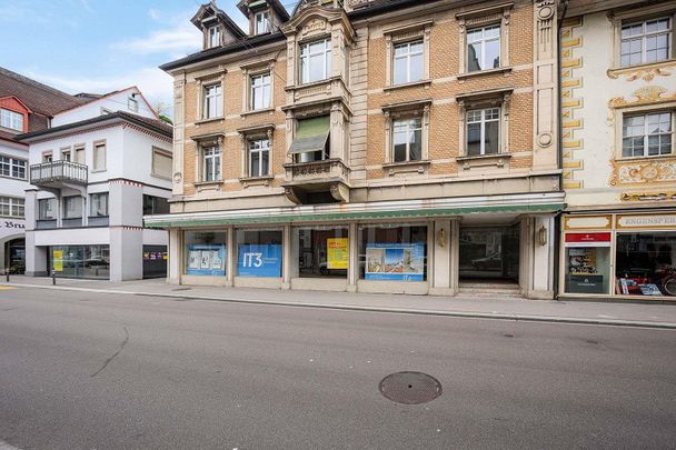 Charmante 4 -ZWG frisch saniert & bezugsbereit - Foto 1