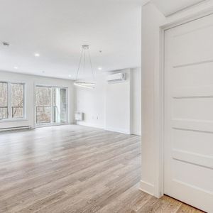 Appartement Mercier À Louer - Photo 2