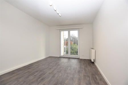 Instapklaar appartement met twee slaapkamers én lift te Deurne - Photo 2