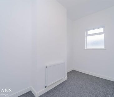 Clarendon Road, Swinton, Manchester - Photo 6