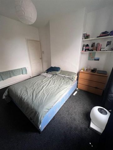 13 Penley Street, Sharrow - Photo 2