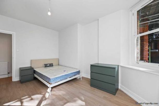 2 bedroom property to rent in London - Photo 1