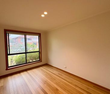 Freshly Renovated & Stylish Family Home in One of Mill Park's Prime... - Photo 3