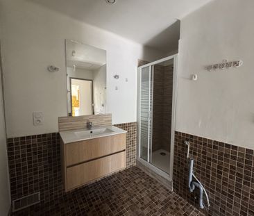 Location Appartement 3 pièces 70m² BRIGNOLES 83170 - Photo 6