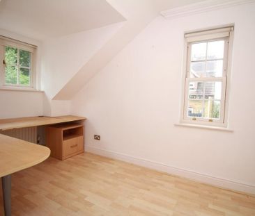 3 bedroom end of terrace house to rent - Photo 6