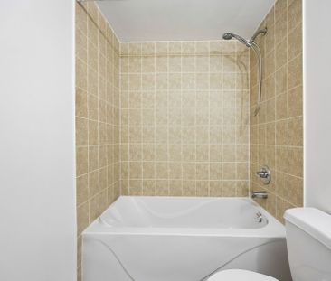 For Lease - 2464 Weston Road Unit# 616, Toronto, Ontario - Photo 6