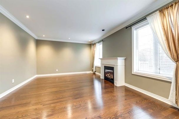 For Lease - 3113 Trailside Drive, Oakville, Ontario - Photo 1