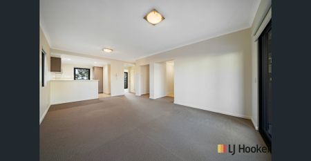 2x2x2 apartment with study nook - Photo 3