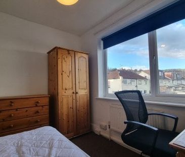 Upper Bevendean Avenue, Brighton 1 bedroom house to rent - Photo 1