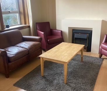 2 Bed Flat, Whitson Crescent, EH11 - Photo 2