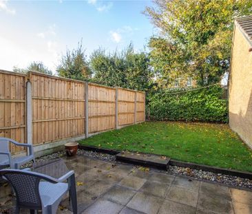 2 bedroom end of terrace house to rent - Photo 3