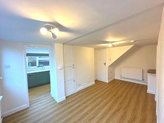 Beautifully-renovated 2 bed semi detached house in Boston, Lincs. - Photo 1