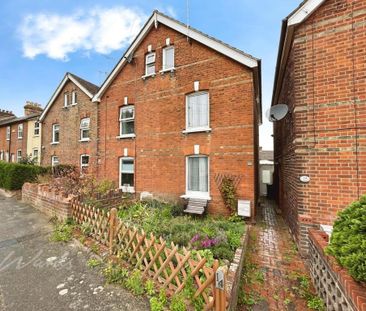 3 bedroom semi-detached house to rent - Photo 1