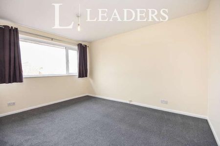 Rebecca Gardens, Silver End, Witham, CM8 - Photo 3