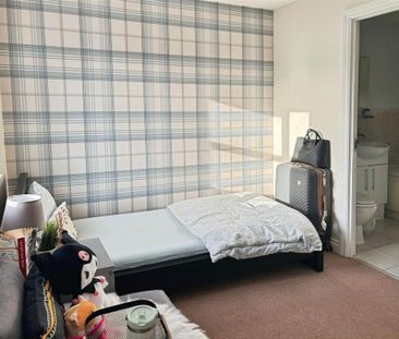 2 bedroom terraced house to rent - Photo 6