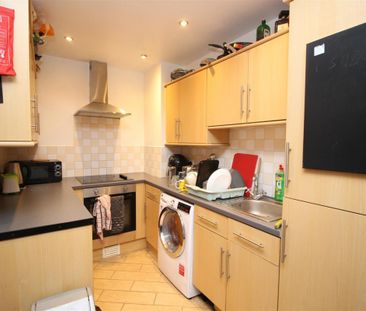 3 bedroom Student Flat to rent in Newlands Road, Newcastle Upon Tyne - Photo 6