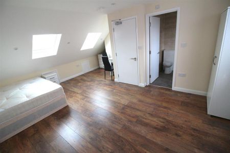 House share to rent - Photo 4