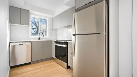 5205 Avenue 1re, Montréal, QC - Photo 2