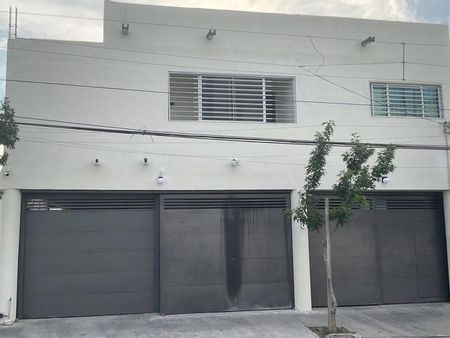 Departamento en Renta Amueblado, 2 REC con estacionamiento en Zona Centro - Photo 4