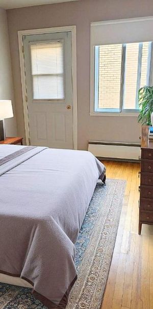 2 CH - 1 SDB - Montréal - $1,350 /mo - Photo 1