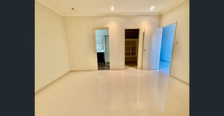 Large family home without going up stairs - Photo 4