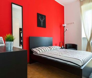 Via dei Mandorli, Cesano Boscone, Lombardy 20090 - Photo 6