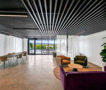 Luxury Living- 1 bedroom, 1 carpark apartment - Photo 1