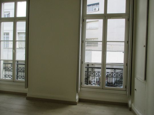 Location Appartement 5 pièces 124m² ORLEANS 45000 - Photo 1