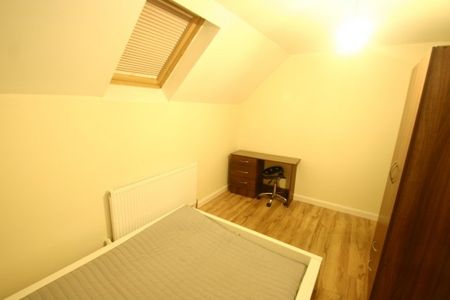 7 Bed - **bills Included** Chelsea Grove, Fenham, Newcastle Upon Tyne - Photo 4
