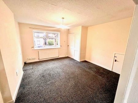 Bolton Road, Radcliffe, M26 - Photo 2