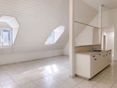 Top-Preis! Geräumige 4.5-Zimmer-Dachwohnung in Frenkendorf - lichtd... - Photo 3