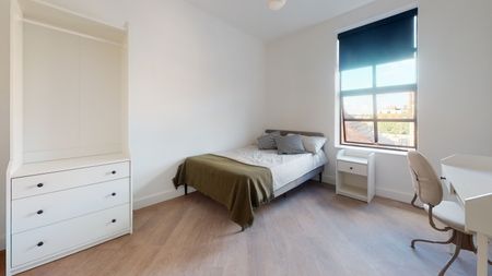 19 Frederick Street Flat 8 - Photo 2