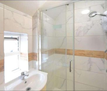 High Street, Staines-upon-thames, Surrey, TW18 - Photo 5