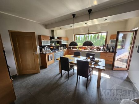 Dom wolnostojący w doskonałej lokalizacji - Zdjęcie 4