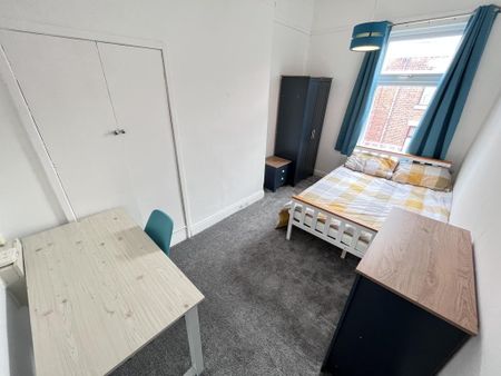 2 bedroom terraced house to rent - Photo 5