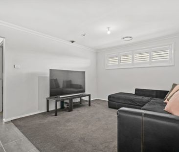 Impressive Family Home - Photo 2