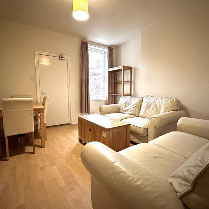 4 bedroom house to rent - Photo 1