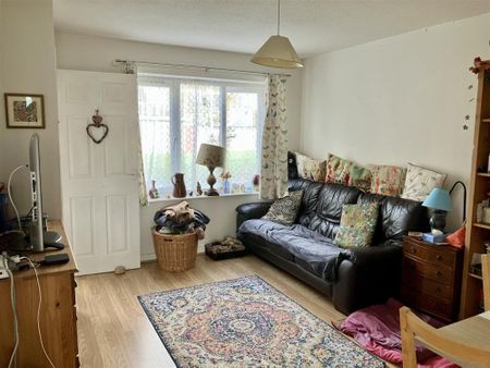 Ash Close, Bridgwater - Photo 2