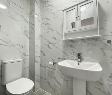 1 bedroom house of multiple occupation to rent - Photo 6