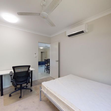 Room Available - $260.00 per week - Photo 5