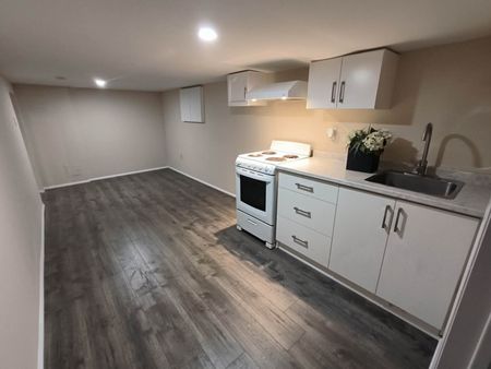 For Lease - 55 Chamberlain B1 Avenue, Toronto, Ontario - Photo 2