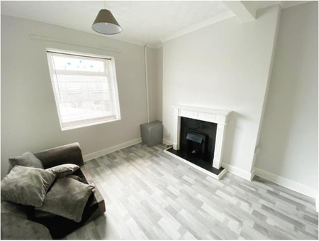 Edward Terrace, Abertridwr, CAERPHILLY - Photo 4