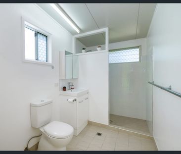 Space, Comfort & Solar Savings - The Perfect Currajong Family Home! - Photo 3