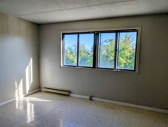 For Lease - 1837 Lansdowne Street Unit# 34, Peterborough, Ontario - Photo 1