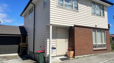 Modern home in the heart of Manurewa - Photo 4