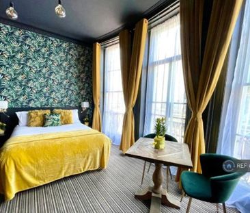 1 bedroom flat to rent - Photo 2