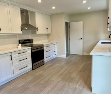 For Lease - 145 Earlton Road Unit# Main, Toronto, Ontario - Photo 1