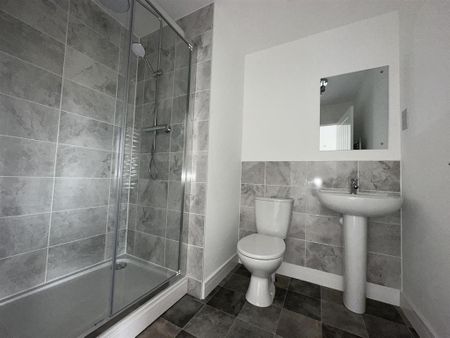 3 bedroom detached bungalow to rent - Photo 3