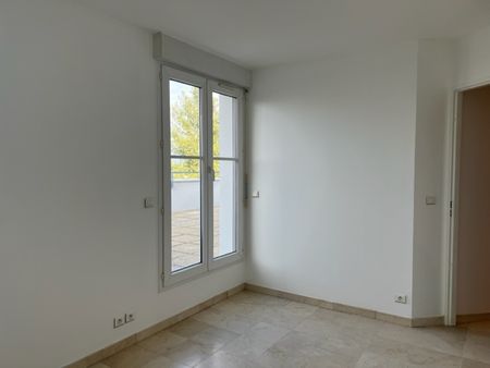 NANTERRE - RUE DE GARCHES : Duplex 5 pièces 124,25 m² - Photo 2